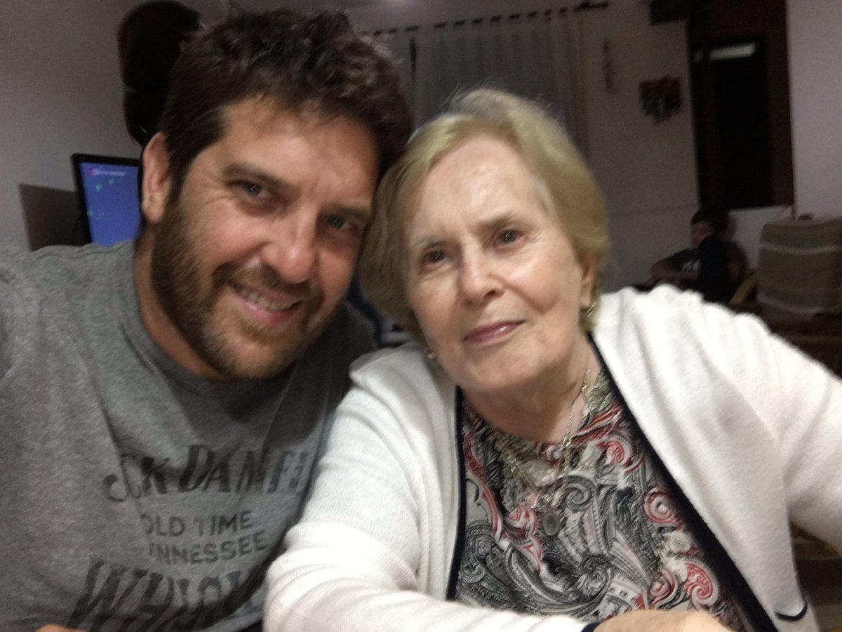 MauriVillafane's tweet photo. Feliz cumple Lela !!! Te amo ❤️ https://t.co/hgqadPP4sK