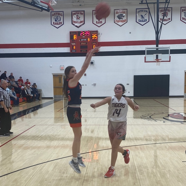 DoniphanW's tweet photo. HS BB @ Washington County
Girls
JV W(47-15)
Var W(51-44)
Boys
C L(5-30)
JV L(28-30)
Var L(49-62) https://t.co/K53KnJnqct