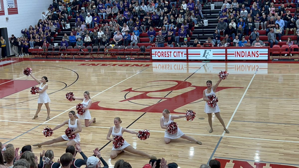 fchsdanceteam's tweet photo. Always fun to perform at home!  Proud of these girls, thanks for supporting us! #FCDT https://t.co/7pCwE953YX