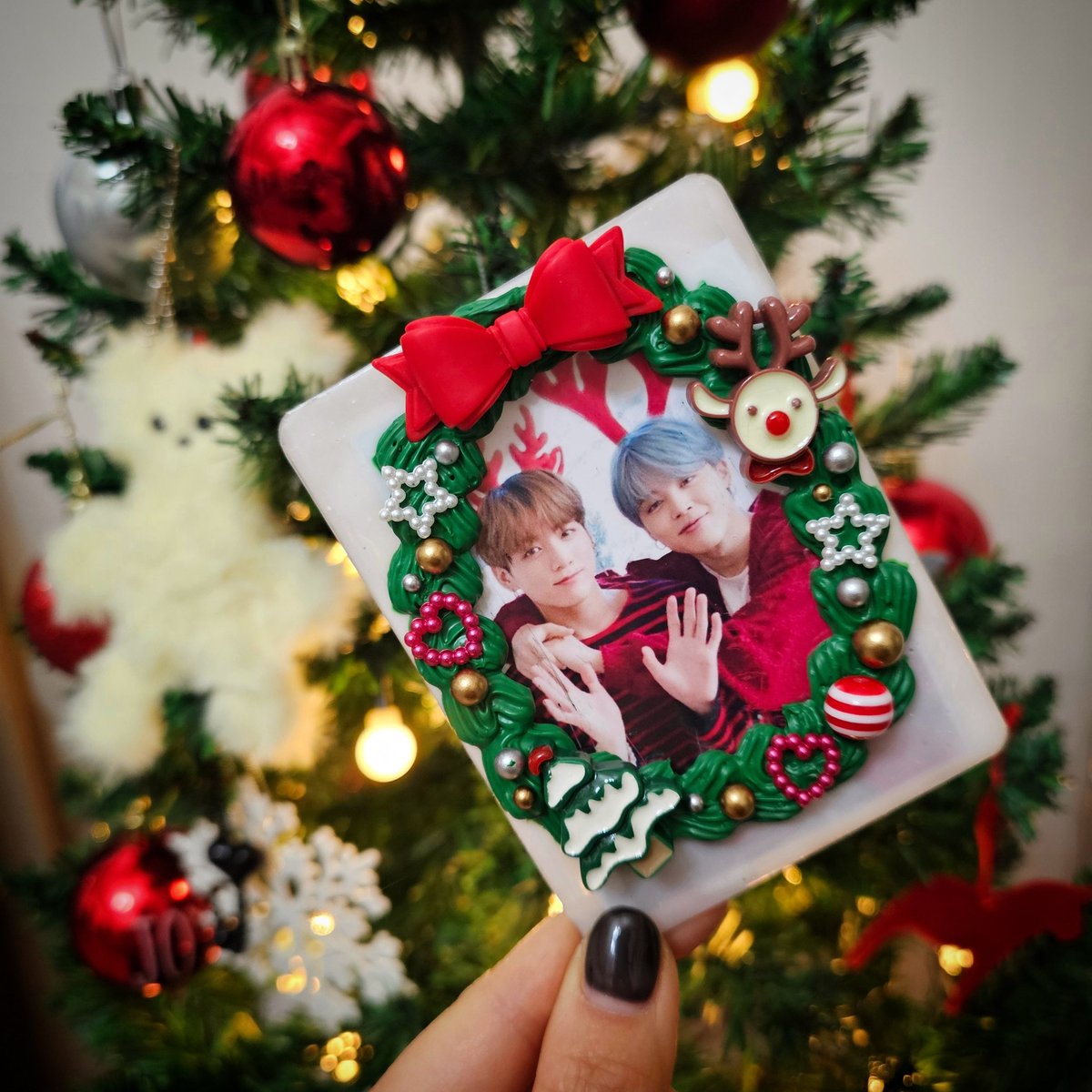 an_nyunggg's tweet photo. 달꾸(@_infp13)탑꾸최고🎄
흐으응아어아아 너무이뻐요😢
파츠랑세뚜로느낌있게꾹돌프찜돌프❤️

저아직 클쓰마스에살아요ㅋㅋ (트리정리아직안했다는.........)

🎅🦌🎄🎁 https://t.co/COKfjIxoYo