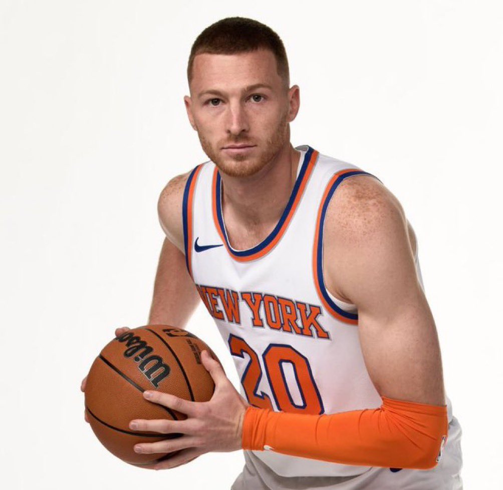 TheHoopCentral's tweet photo. Dylan Windler in the G-League tonight:

23 Points
33 Rebounds (!!!)
2 Assists
1 Steal

G-League record for rebounds in a game. 🤯🔥 https://t.co/GEuLDQnMd0