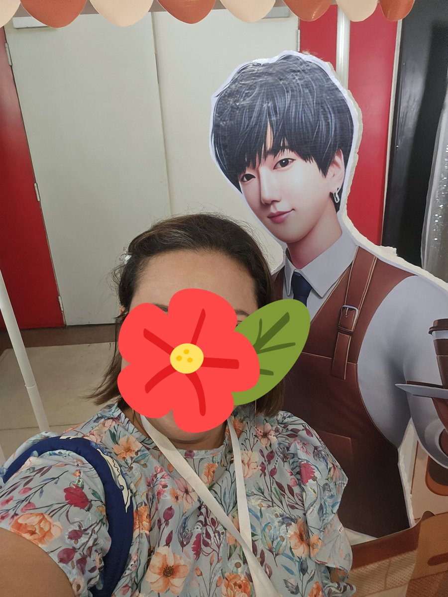 sujubatchmate's tweet photo. Mouse Rabbit mobile cafe at #YEStival!
@shfly3424 @yesungfillet @jadeykyu 

#UnfadingSenseInManila #YESUNGinMANILA https://t.co/3dkFd59eKy