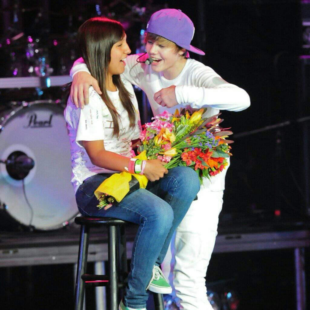 valdbizzle's tweet photo. el sueño frustrado de todas nosotras siempre fue ser la one less lonely de justin bieber https://t.co/t1V9bIrXg6
