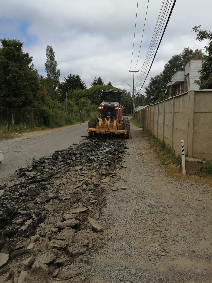 flopezpalma's tweet photo. Gran avance @MOPdeLosRios felicitaciones y gracias por su gestión DR @Alvaro_PK por acoger solicitud de junta de vecinos El Arenal KM2 #Valdivia https://t.co/K9cfCIE3yK