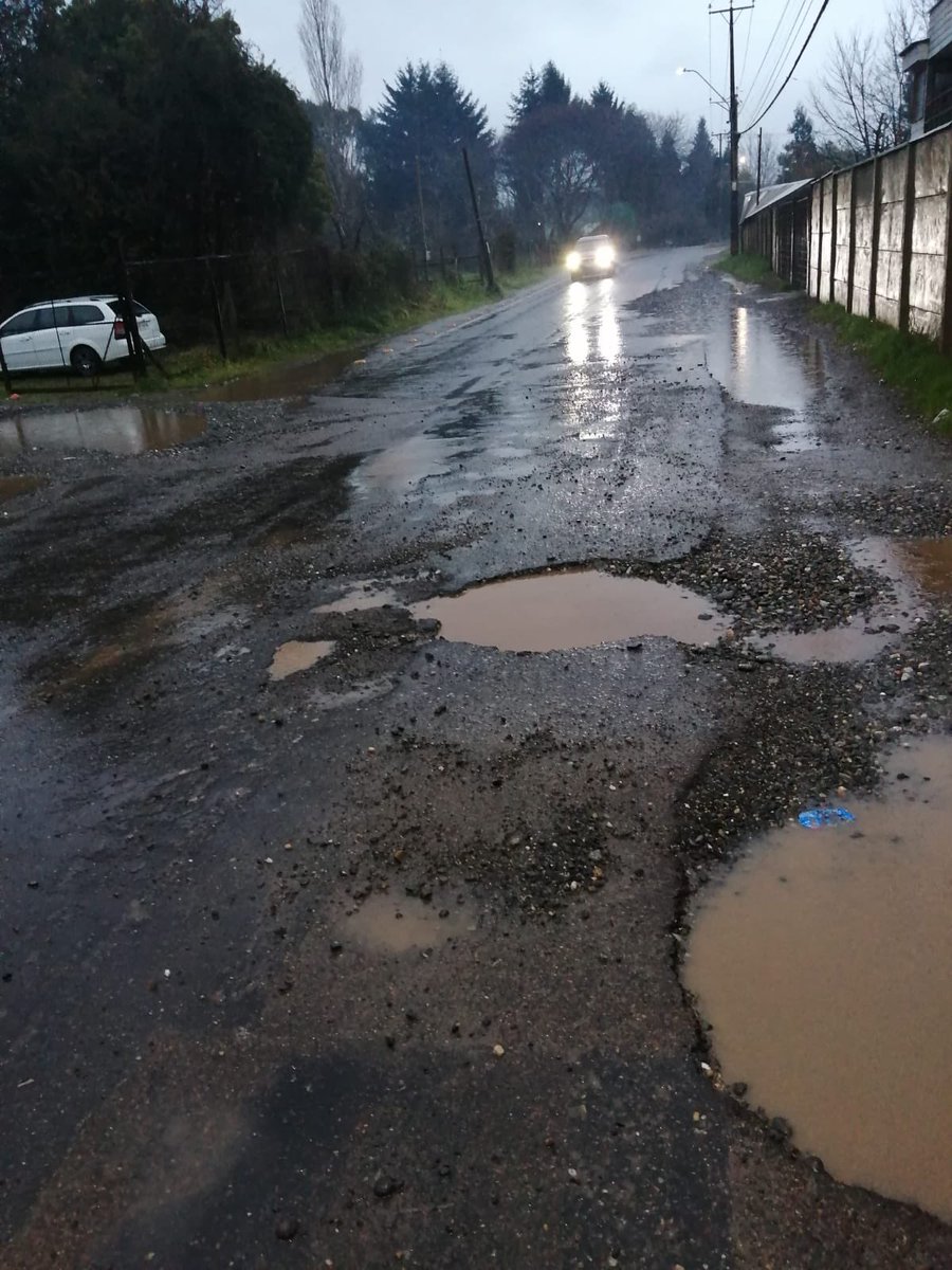 flopezpalma's tweet photo. Gran avance @MOPdeLosRios felicitaciones y gracias por su gestión DR @Alvaro_PK por acoger solicitud de junta de vecinos El Arenal KM2 #Valdivia https://t.co/K9cfCIE3yK