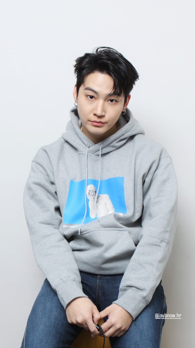 defimkim's tweet photo. [🎂เธรดรูปวันเกิดแจบอมปี 2024]

กรี๊ดดดดดด!!!! ค่ายปล่อยรูปแจบอมแล้ว ค่ายเอารูปในวันเกิดแจบอมมาลงแล้ว ฮืออออ อายุ30ปีแจบอมไม่ได้ทำให้ความน่ารักลดน้อยลงไปเลย มีแต่มากขึ้นๆ แจบอมน่ารักมากแก😭😭😭😭😭😭😭😭😭🫶🏼💙✨

• 240106 mauve_company

JAY B's Birthday Photos

#HAPPYJAEB30MDAY
#JAYB #제이비 @jaybnow_hr

(1)