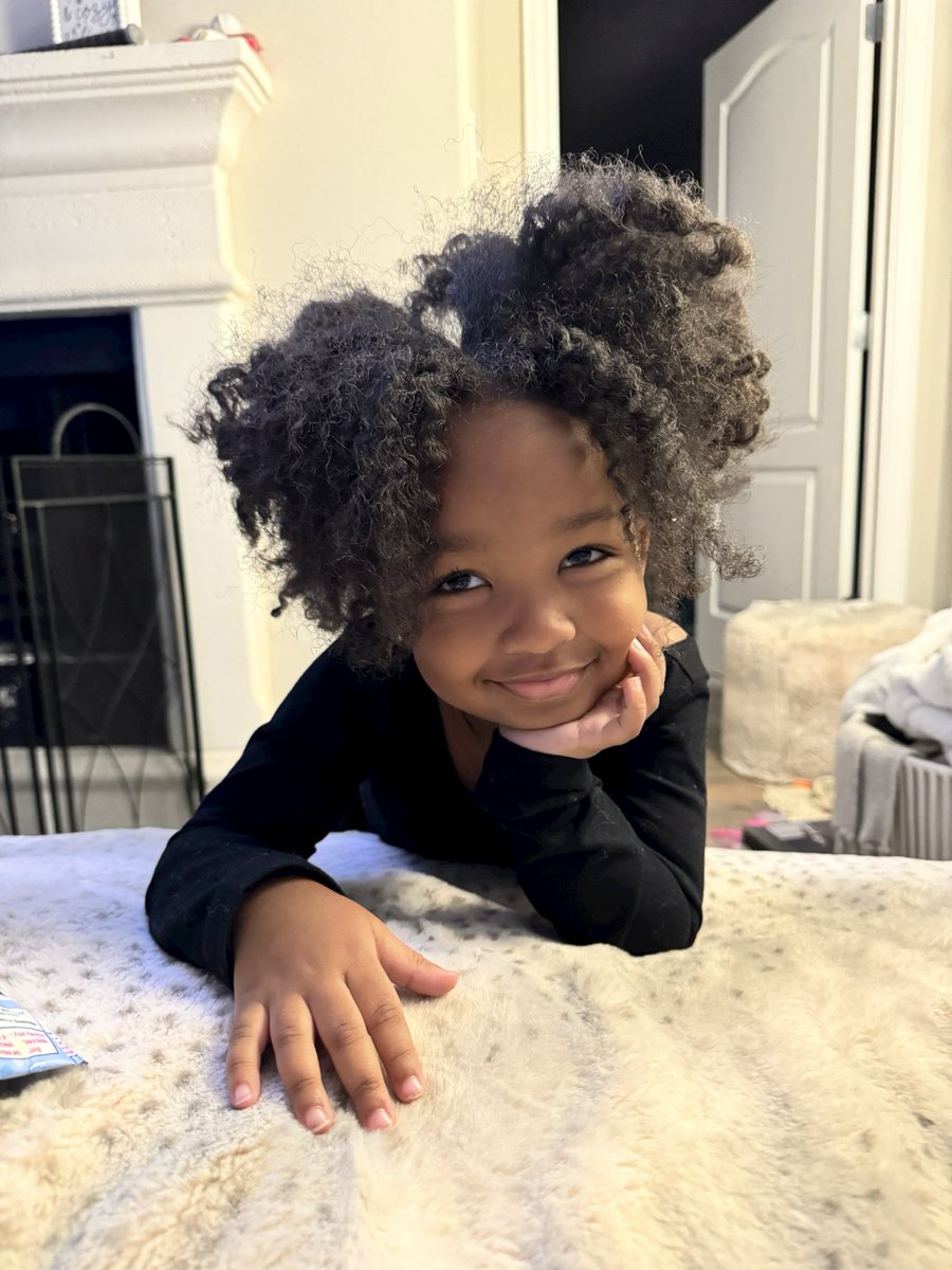 How it started vs how it’s going💕 my baby girl