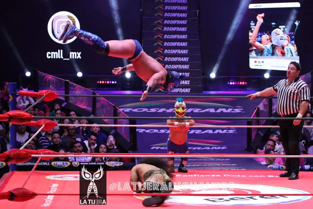 LaTijeraLucha's tweet photo. El rey de los mano a mano demuestra porque lleva ese sobrenombre el gran #TrogloditaDelRing quien se impone al #FaraonQueRigue; con intensidad y espectacularidad, pero con lucha recia #BarbaroCavernario vence a #Esfinge en el #ViernesVIP del #CMLL…
#latijeraluchalibre https://t.co/JcAUBywIGG