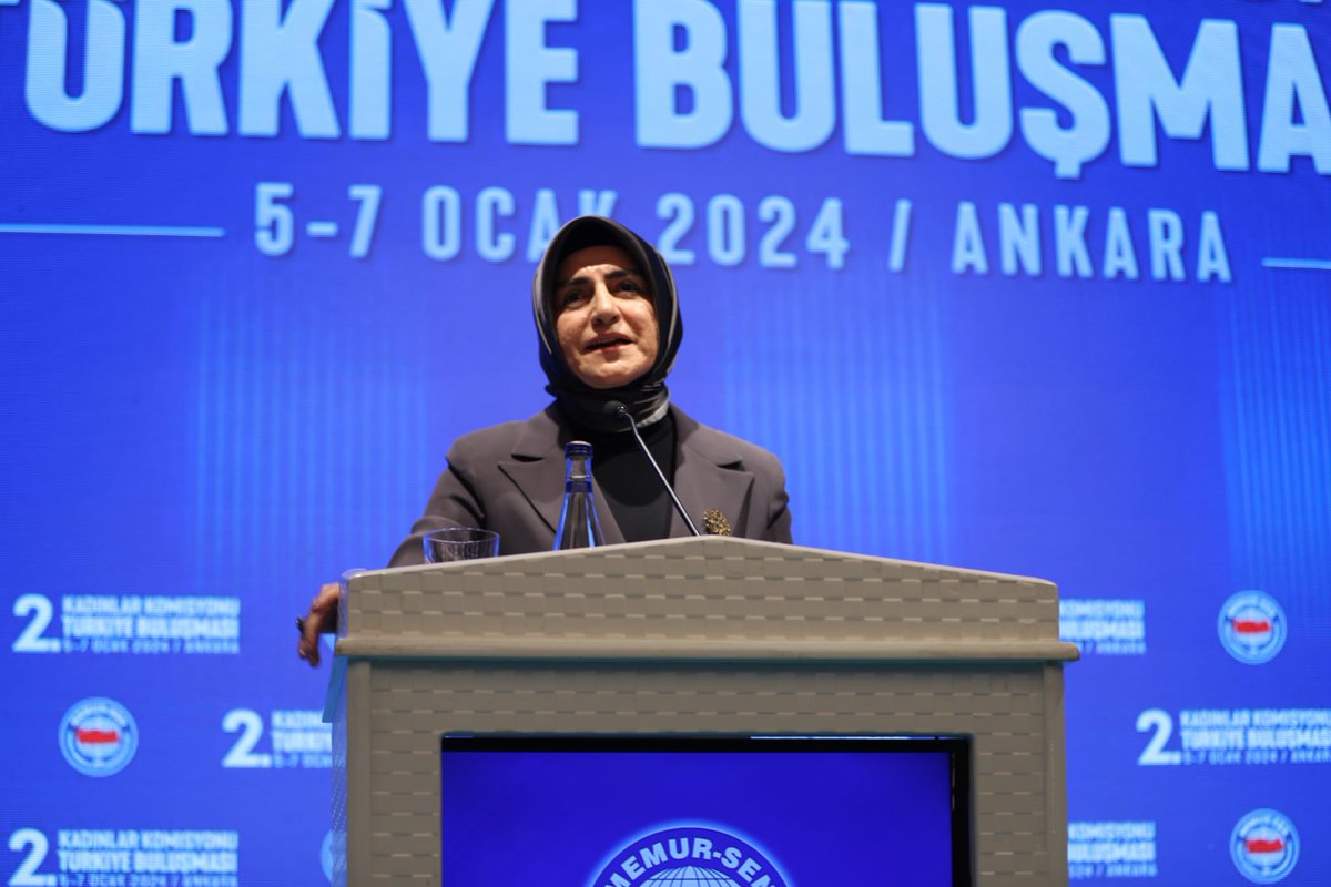 Sdka_Aydin's tweet photo. Teşkilatımızın; davası soylu, yürüyüşü kutlu, sevdası büyük olan lider kadınları ile,

Memur-Sen Kadınlar Komisyonu 2. Türkiye Buluşmamız başladı.

İyi ki varsınız, iyi ki birlikteyiz.
İyi ki bu kutlu mücadelede biriz, seferde de zaferde de kardeşiz.

#ÖrgütlüKadınGüçlüToplum
#BoykotaDevam

@MahinurOzdemir
@_aliyalcin_
@MemurSenKonf