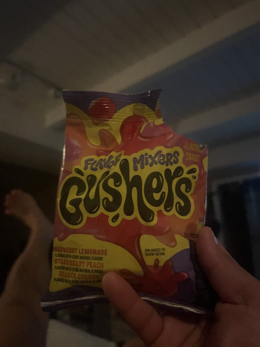sadboyACO's tweet photo. Is it gay that I like when gushers bust in my mouth https://t.co/YiZplLEXnD