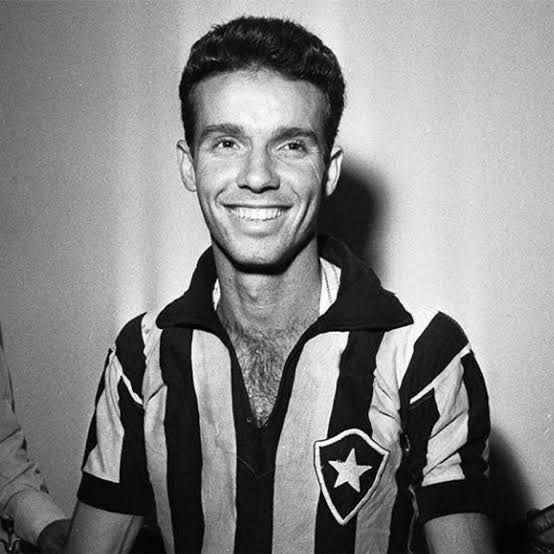 OBRIGADO, ZAGALLO! 🖤

É com imenso pesar e profunda tristeza que recebemos a notícia do falecimento de Mário Jorge Lobo Zagallo, o nosso Zagallo.

O Botafogo lamenta a partida de um dos seus maiores ídolos, campeão como jogador e treinador, com um currículo vitorioso e notável