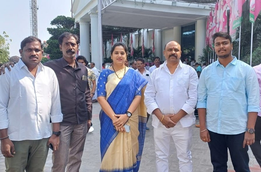 AdarshSindhu's tweet photo. Participated in Chevella Parliament constituency wise public representatives meeting in Telangana Bhavan yesterday. @BRSparty @BRSHarish @KTRBRS @DrRanjithReddy https://t.co/IAGhU9yMc1