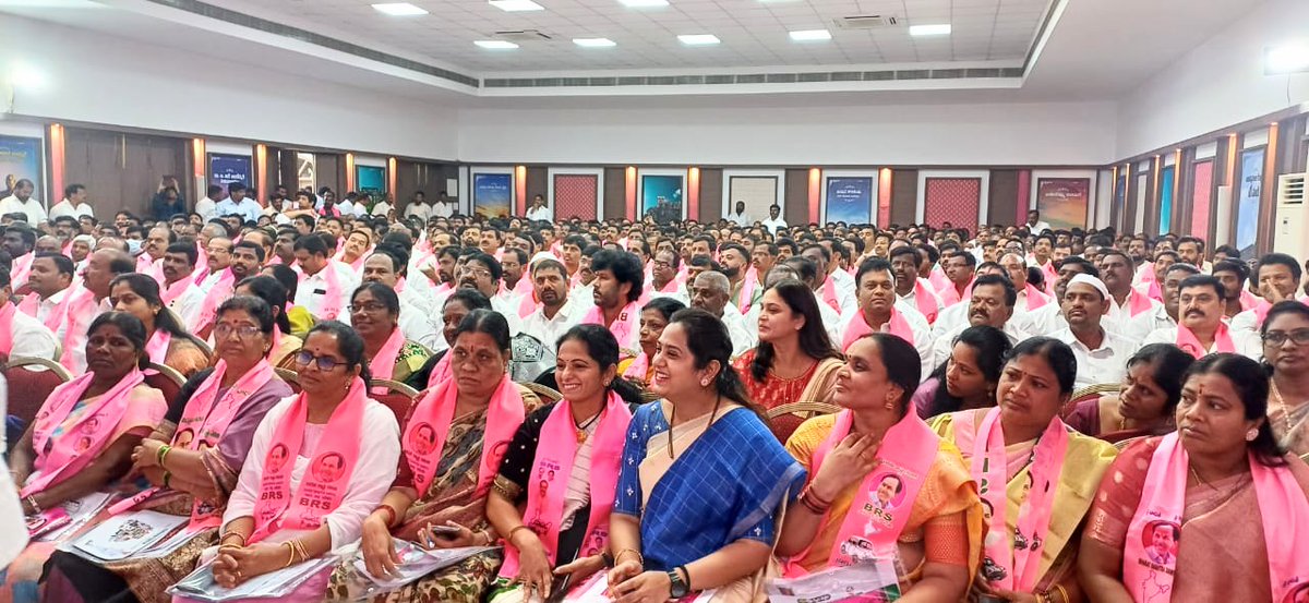AdarshSindhu's tweet photo. Participated in Chevella Parliament constituency wise public representatives meeting in Telangana Bhavan yesterday. @BRSparty @BRSHarish @KTRBRS @DrRanjithReddy https://t.co/IAGhU9yMc1