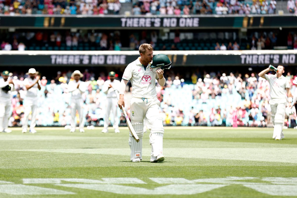 ICC's tweet photo. An applaudable fifty on his final Test outing 👏

David Warner signs off from the longest format of the game in style 🙌

#WTC25 | 📝 #AUSvPAK: https://t.co/9HGJrXtJyq https://t.co/OpK1sbU0Ta