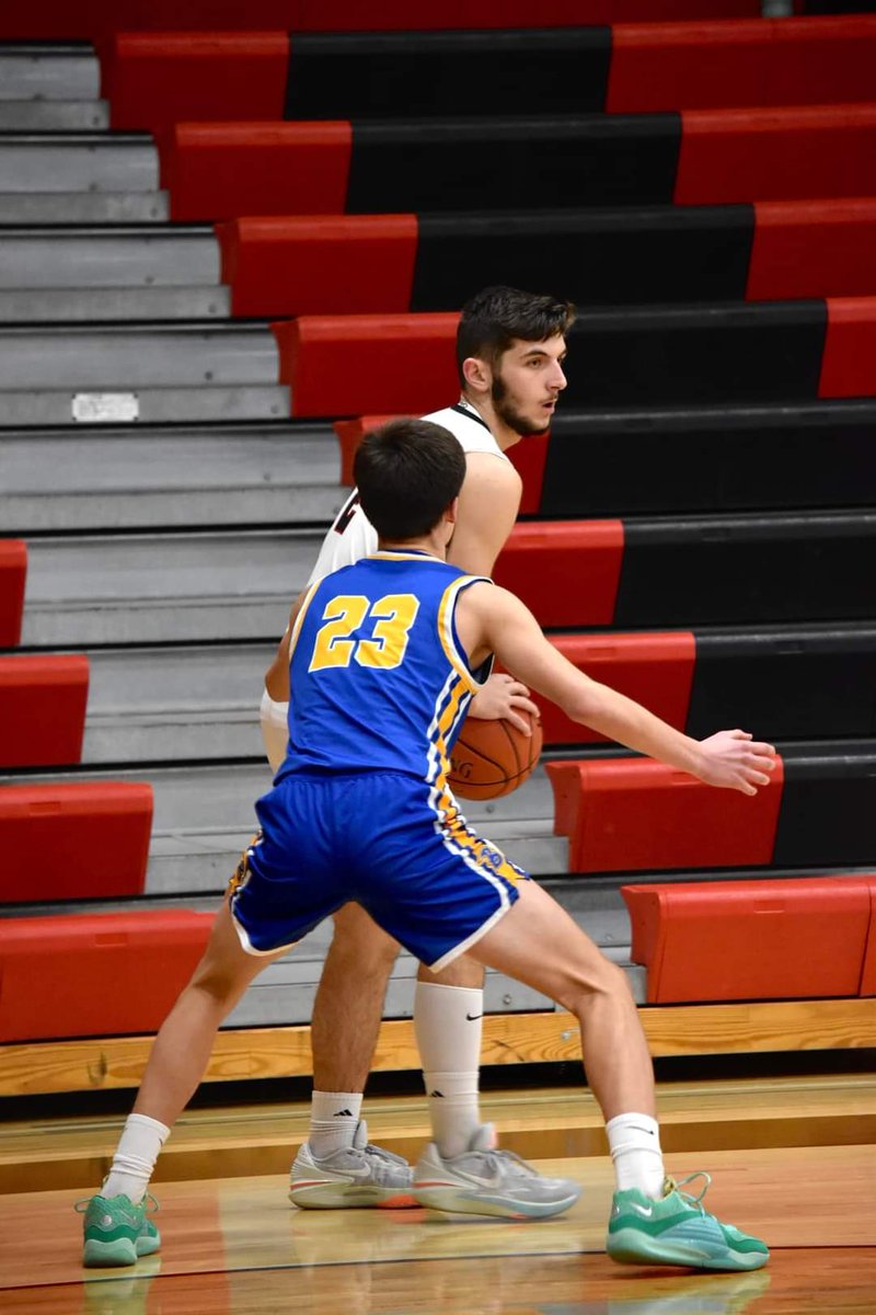 Jason Wesenberg (@jdwesenberg) on Twitter photo The Bonduel Bears improved to 10-1 with a win over Shiocton (62-47) Quinn was part of some great overall team defense and chipped in with 21pts & 5 rbs. <a href="/qdwesenberg/">Quinn Wesenberg</a> <a href="/PrepHoops_WI/">Prep Hoops Wisconsin</a> <a href="/WisBBYearbook/">Mark Miller</a> <a href="/WiscoENT/">Wisco Ent.</a> <a href="/WiscoENT/">Wisco Ent.</a> <a href="/acta_hoops/">L.B. āMikeā Hansen</a> <a href="/CoachBits42/">Josh Buettner</a> <a href="/CoachSchroeder5/">Sam Schroeder</a> <a href="/GuerillaHoops/">Guerilla Hoops</a> The Bonduel Bears improved to 10-1 with a win over Shiocton (62-47) Quinn was part of some great overall team defense and chipped in with 21pts & 5 rbs. <a href="/qdwesenberg/">Quinn Wesenberg</a> <a href="/PrepHoops_WI/">Prep Hoops Wisconsin</a> <a href="/WisBBYearbook/">Mark Miller</a> <a href="/WiscoENT/">Wisco Ent.</a> <a href="/WiscoENT/">Wisco Ent.</a> <a href="/acta_hoops/">L.B. āMikeā Hansen</a> <a href="/CoachBits42/">Josh Buettner</a> <a href="/CoachSchroeder5/">Sam Schroeder</a> <a href="/GuerillaHoops/">Guerilla Hoops</a>