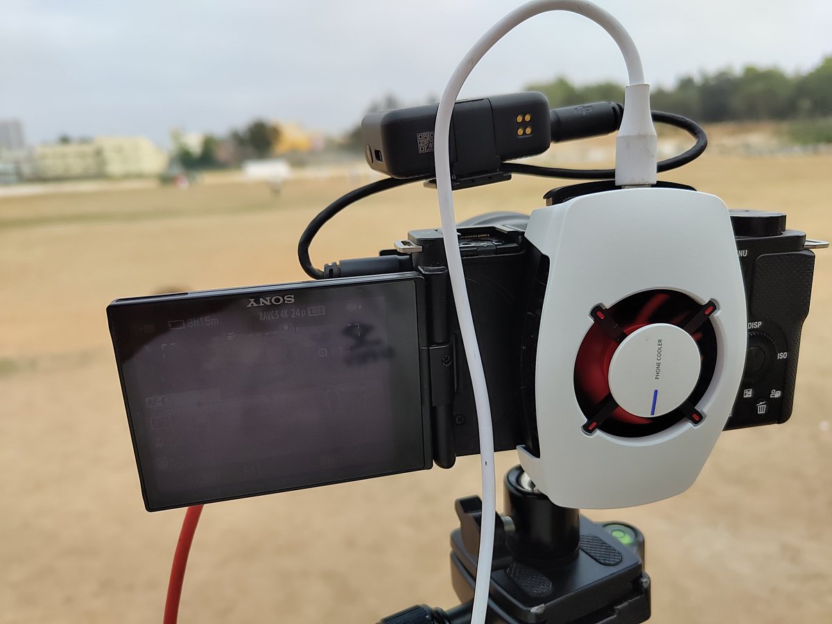 _techibee's tweet photo. My #Sonyzve10 battery might die soon I use this camera to record my videos plus my cricket matches.
One good thing is if I use #OnePluscooler + Power Bank the camera never gets hot and battery is also at Max.
Shot on:
#nothingphone1
#paranoidandroid14 https://t.co/GIivS0MdG4