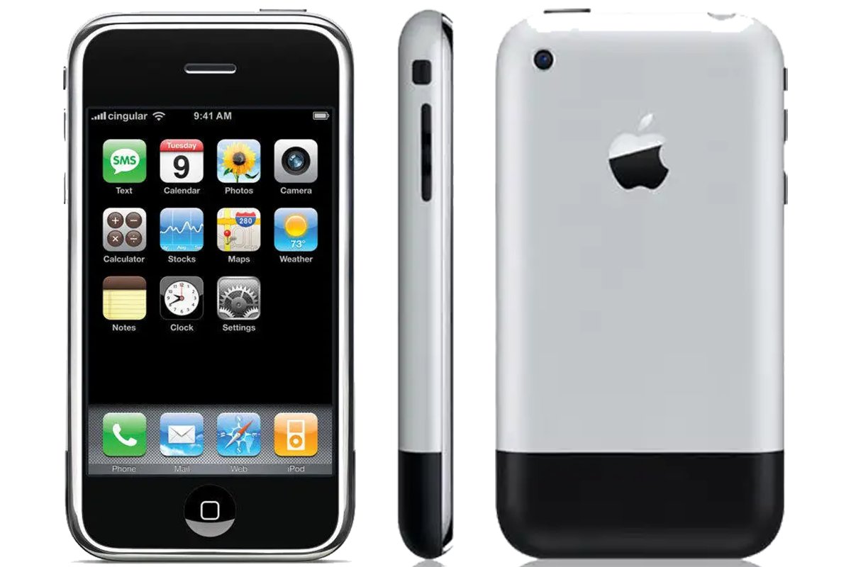 igeeksblog's tweet photo. Today's smartphones would not exist if the original iPhone didn't exist.
Apple is a trendsetter, whether you love it or hate it.
What do you think? 🤔
#Apple #OriginaliPhone https://t.co/Bt4oMn6wum