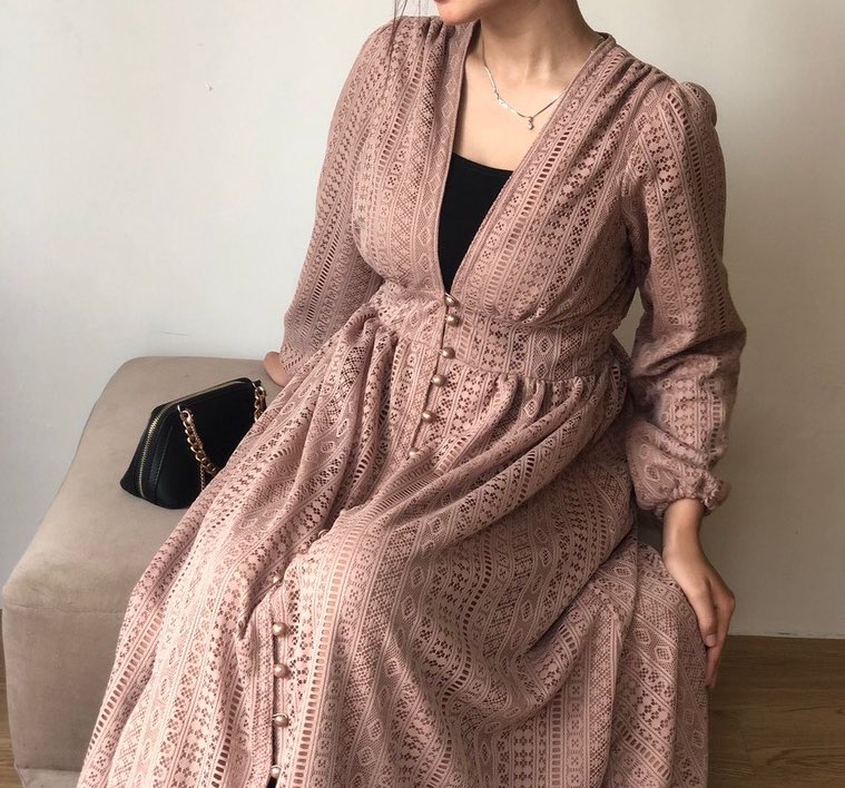 yourneeds_rn's tweet photo. Rekomendasi elegant dress

*Lebaran tinggal beberapa bulan lagi guys,kalian udah nyiapin baju belum? Nih aku ada rekomendasi dress/gamis buat kondangan,bukber atau lebaran nanti✨ https://t.co/VxItvYU0rb
