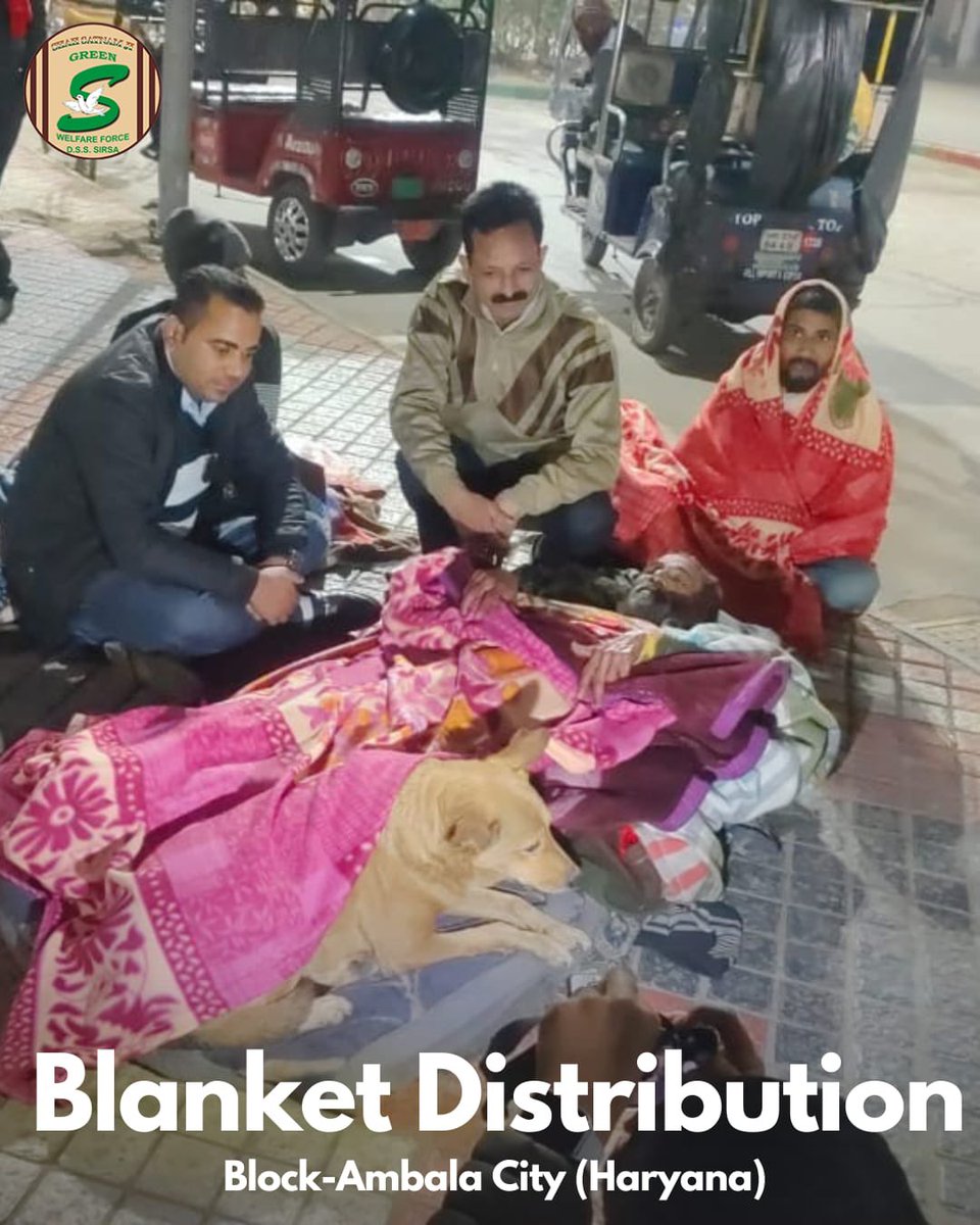 As the chill sets in, Shah Satnam Ji Green 'S' Welfare Force Wing volunteers are distributing warm blankets among needy. Their roadside visits provide blankets to those in need, wrapping the vulnerable in warmth. Their compassion knows no bounds. #WinterCare #ServeHumanity