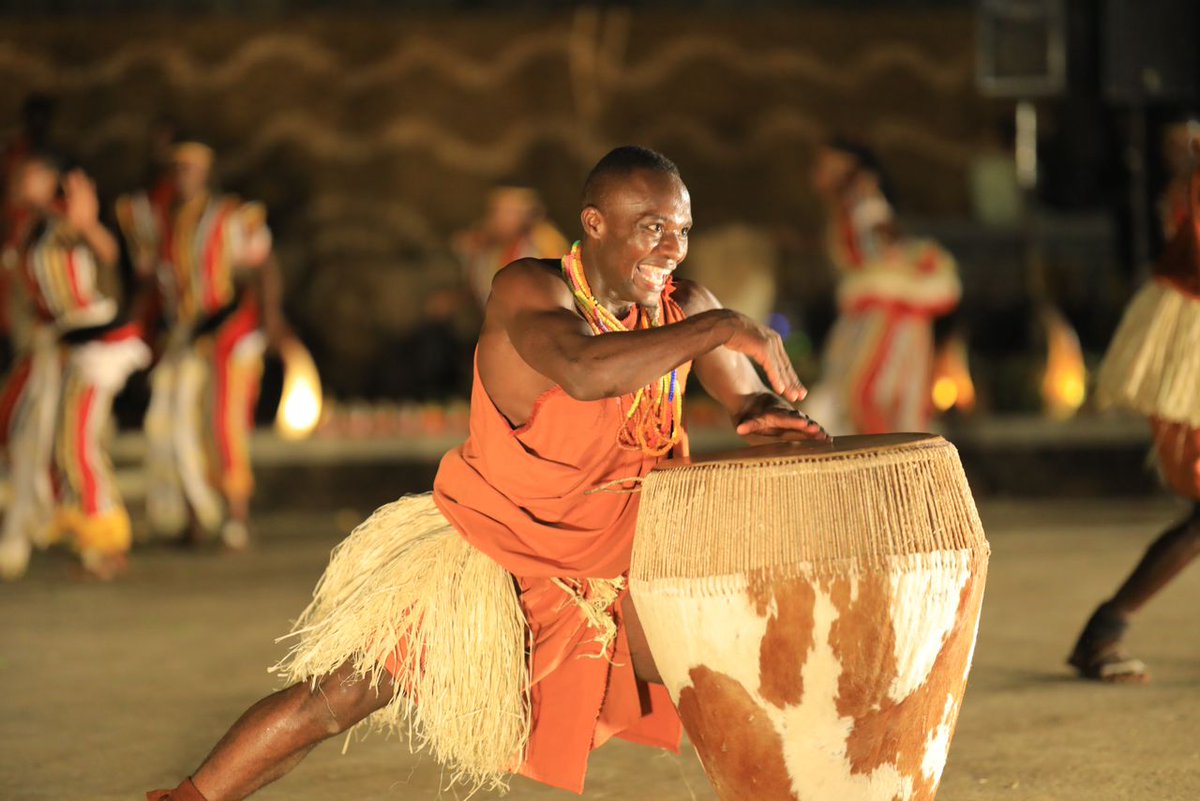 mugumew29's tweet photo. #ExploringUganda's diverse cultural heritage. Speaker @AnitahAmong  hosted an incredible showcase at Ndere Cultural Centre during the Commonwealth Conference. A celebration of unity through vibrant performances. 🇺🇬✨ #CSPOC2024 https://t.co/c65mA837U4