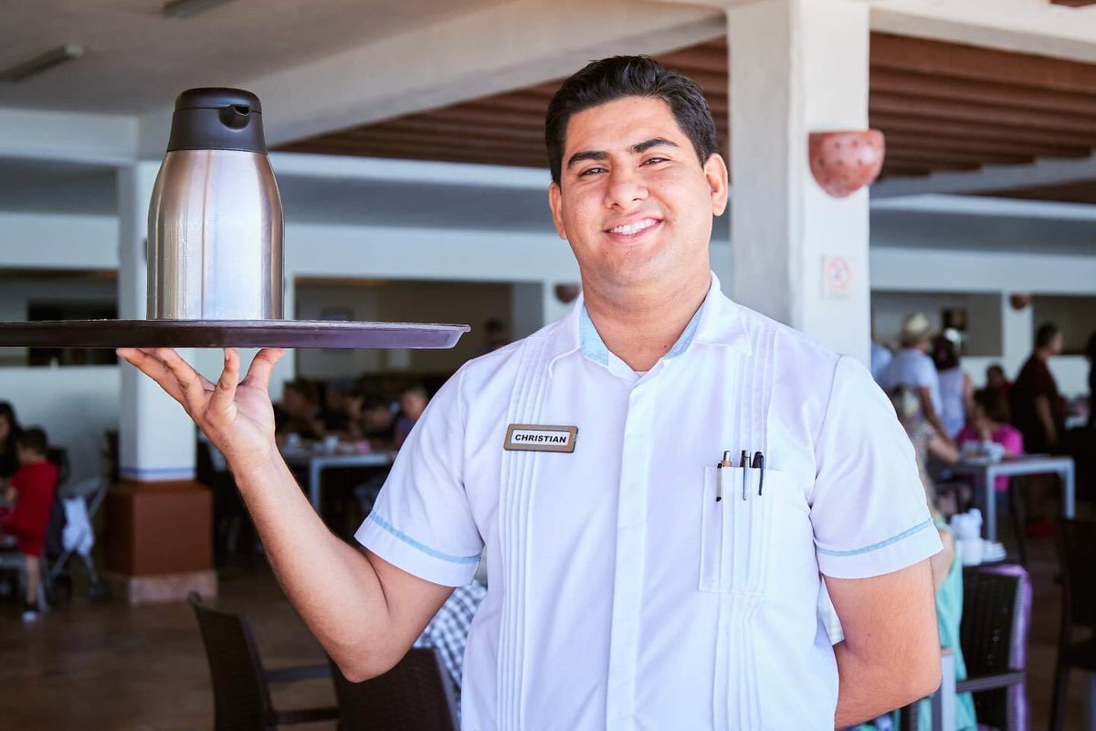 playamazatlan's tweet photo. Los clásicos hotcake que no pueden faltar, los más pequeños ¡Los adoran! Los esperamos mañana por la mañana en restaurante La Terraza. 🌴🌴🥞👧🏻🧒🏻 

#HotelPlayaMazatlan #HotelFamiliar #VacacionesEnFamilia #Vaciones2024 #Mazatlán #TodoIncluido #PlanEuropeo #ViajaSeguro https://t.co/b3arboqNlv