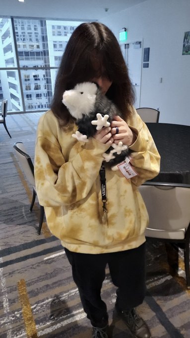 possum https://t.co/RtuzjadIRw