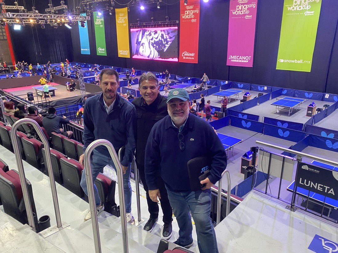 Carlos López de Silanes (@cordobeslopez) on Twitter photo Gracias y éxito al buen amigo  <a href="/raul_zurutuza/">Raul Zurutuza</a> <a href="/SaqueMate/">Mil Tragos</a> con el Mundial de Ping Pong 🏓 en <a href="/frontonmexicoce/">Frontón México</a> 
Fue una muy buena transmisión de #PasionW con @jsanchez_TUDN en un escenario espectacular. 
Si pueden, vayan mañana sábado a ver  las finales. Gracias y éxito al buen amigo  <a href="/raul_zurutuza/">Raul Zurutuza</a> <a href="/SaqueMate/">Mil Tragos</a> con el Mundial de Ping Pong 🏓 en <a href="/frontonmexicoce/">Frontón México</a> 
Fue una muy buena transmisión de #PasionW con @jsanchez_TUDN en un escenario espectacular. 
Si pueden, vayan mañana sábado a ver  las finales.