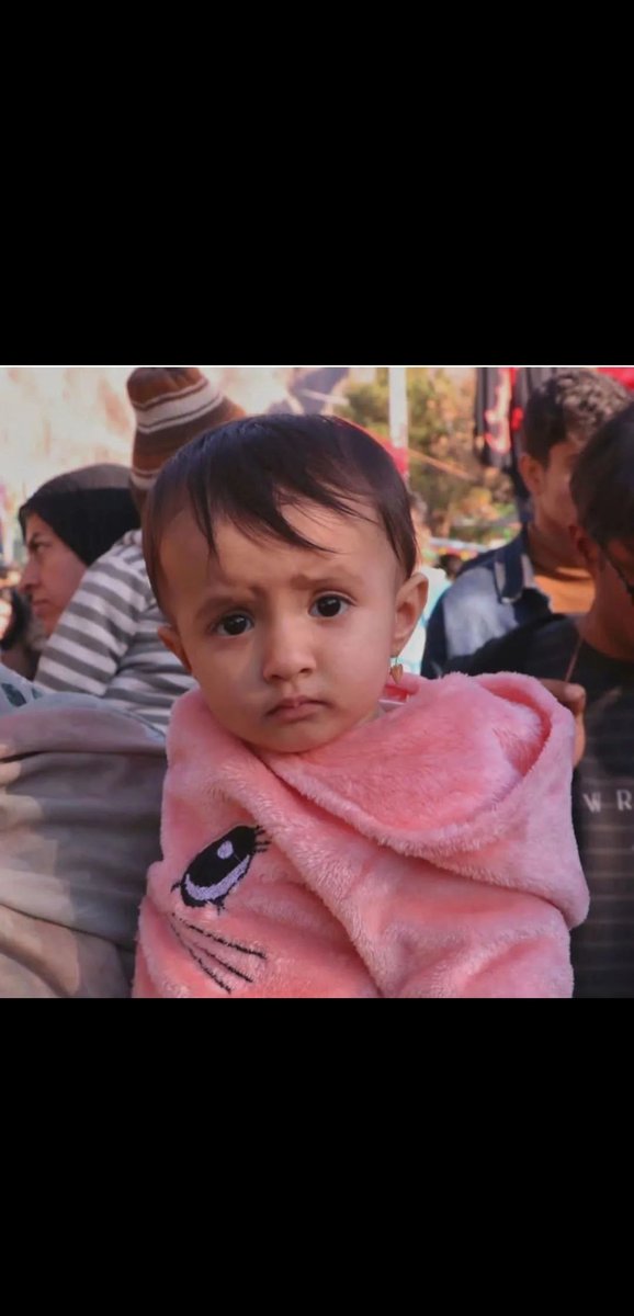 قطعاً نگاه مظلومانه تو چشم دشمنان اسلام و انقلاب را کور خواهد کرد.
کاپشن صورتی و گوشواره قلبی
#شهدای_کرمان
#كرمان_تسلیت
