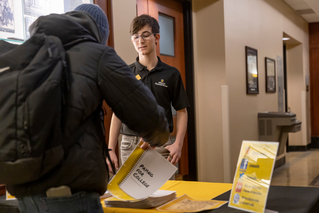 Get ready future Tigers and students throughout the state! Next week is FASFA Week of Action.

And, all week financial aid professionals across Missouri will be on standby virtually for anyone with questions.

Read about the Zoom drop-in help hours.➡️brnw.ch/21wFQNk