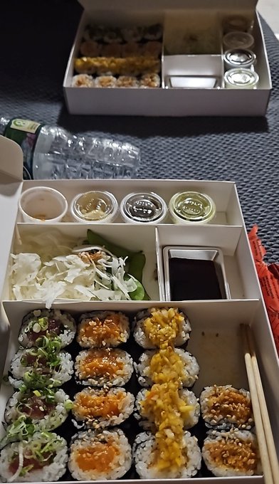 Don't judge me, but I'm literally in heaven right https://t.co/MvolpNfDa4