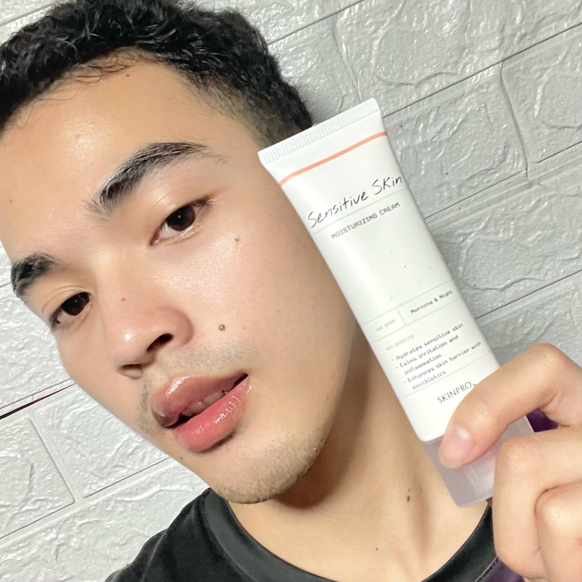 toeii01's tweet photo. มอยส์เจอไรเซอร์ที่จริงใจ ทาได้ทุกวันขอยกให้ #SKINPRORx ตัวนี้ช่วยเติมความชุ่มชื้นยาวนาน พร้อมบำรุงเกราะป้องกันผิว แถมมี cica extract สารสกัดจากใบบัวบก ที่ช่วยปลอบประโลมผิวและช่วยลดการอักเสบระคายเคือง ไม่อุดตัน แบรนด์ไทยโดยพรเกษมคลีนิกด้วยนะ ไปตำ!! https://t.co/NcPyb8cRmx