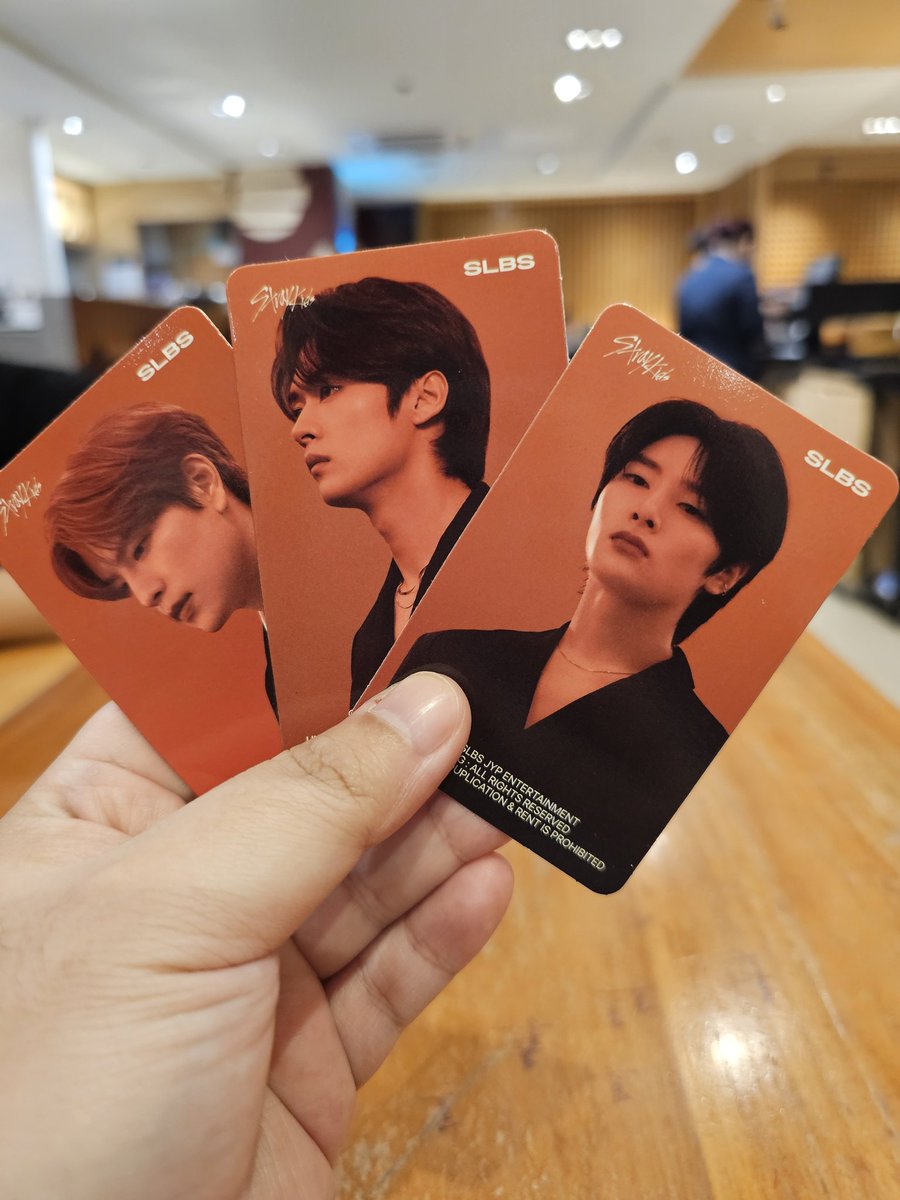 debikeyks's tweet photo. wtt lft
anyone currently in megamall? looking to trade with hyunjin and felix bago ako umuwi hehe. i have IN, seungmin and leeknow
#SLBS #straykids
#STARTOGALAXY
#SLBSSTUDIO #SLBSPOPUP https://t.co/XEcyGaMB4H