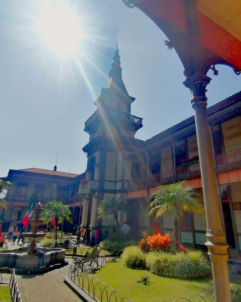 SeChRa_'s tweet photo. Palacio de Hierro.
#foto #fotografía #photo #photography #artnouveau
#arquitectura #hierro #iron #PuebloMágico #streetphotography  
Enero 2024. #HuaweiY7Pro

Orizaba, Veracruz, Ver. https://t.co/vRJISzycWl