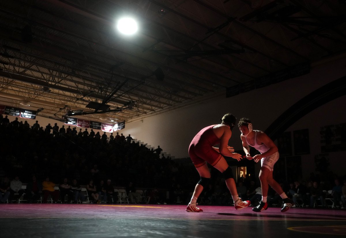 joerondone's tweet photo. Every sporting event should be lit like this.

Iowa State takes down ASU at Hamilton High School who absolutely put on a show. https://t.co/UVP1XcbWMl