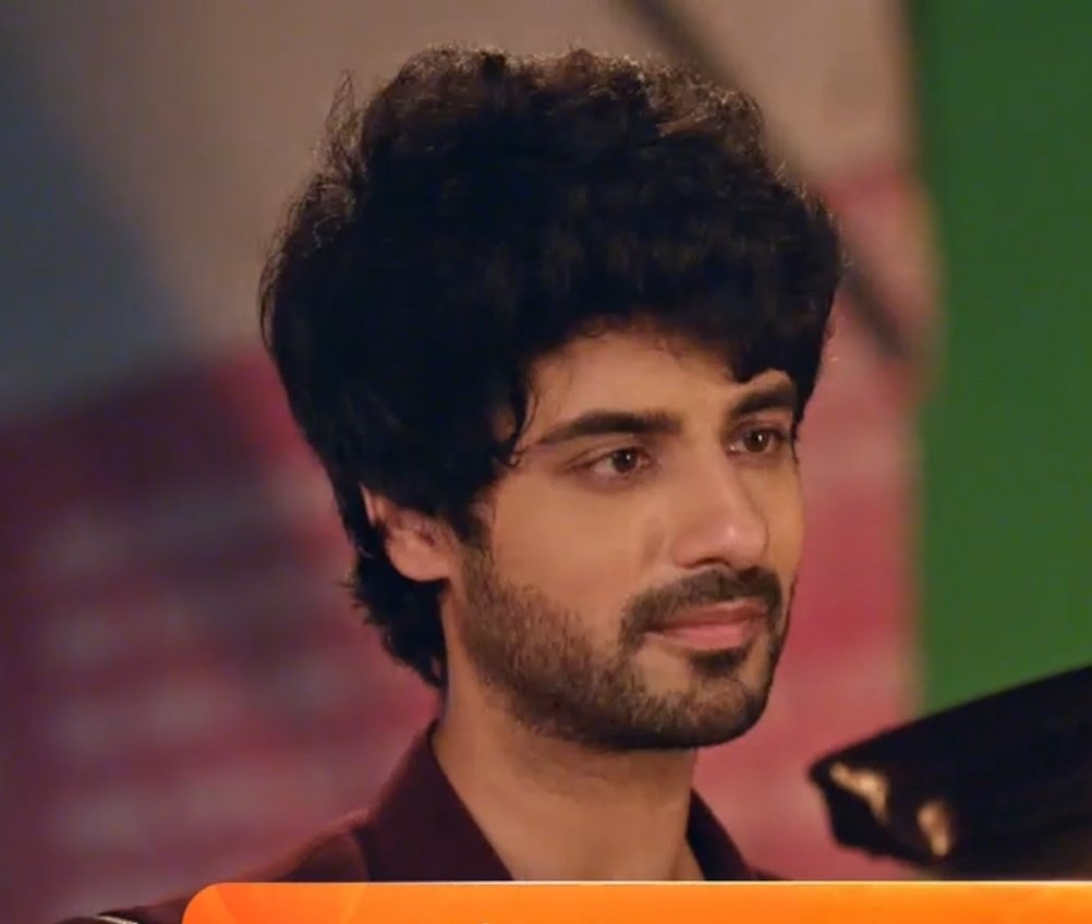 #AbrarQazi looking gorgeous 😍 

#KumkumBhagya