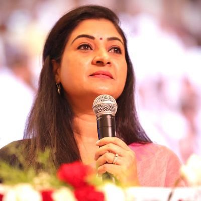SandhyaINC's tweet photo. काँग्रेस पार्टी की लोकप्रिय नेता आदरणीया @LambaAlka जी को @MahilaCongress का राष्ट्रीय अध्यक्ष बनाए जाने पर बहुत बहुत बधाई और शुभकामनाएं आपके नेतृत्व में निश्चित रूप से महिला कांग्रेस नए आयाम छुएगी। 
जय महिला काँग्रेस https://t.co/tvz0QmZitD