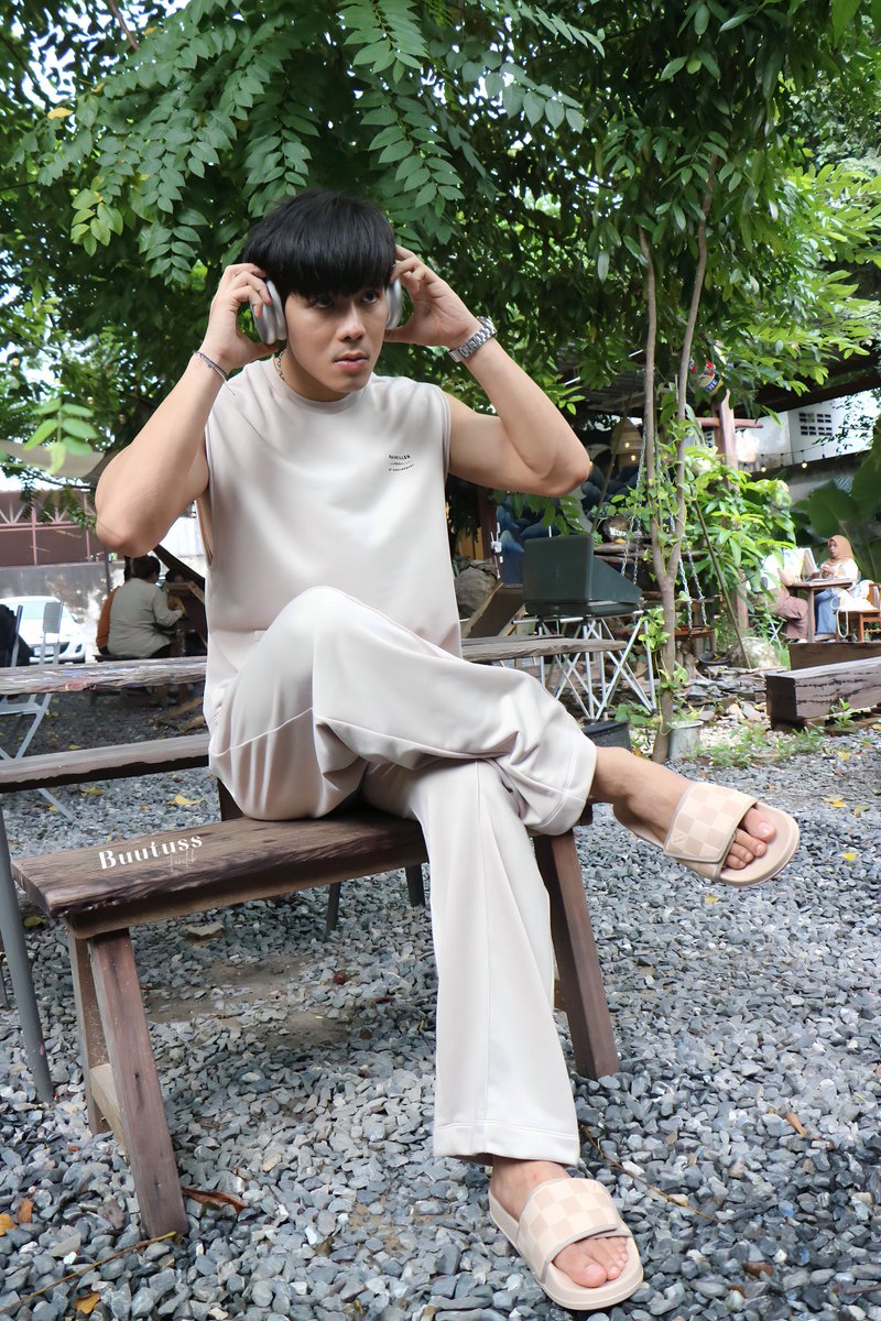 buutuss_f's tweet photo. วันสบายๆของตัส เรามองแล้วมีความสุขจัง😍
#ตัส
#ตัสทศวรรษ 
#buutuss
#buutuss_fanclub
#คนรักตัส🌻
#ทานตะวันของตัส🌻 https://t.co/KIpBGfxUtP
