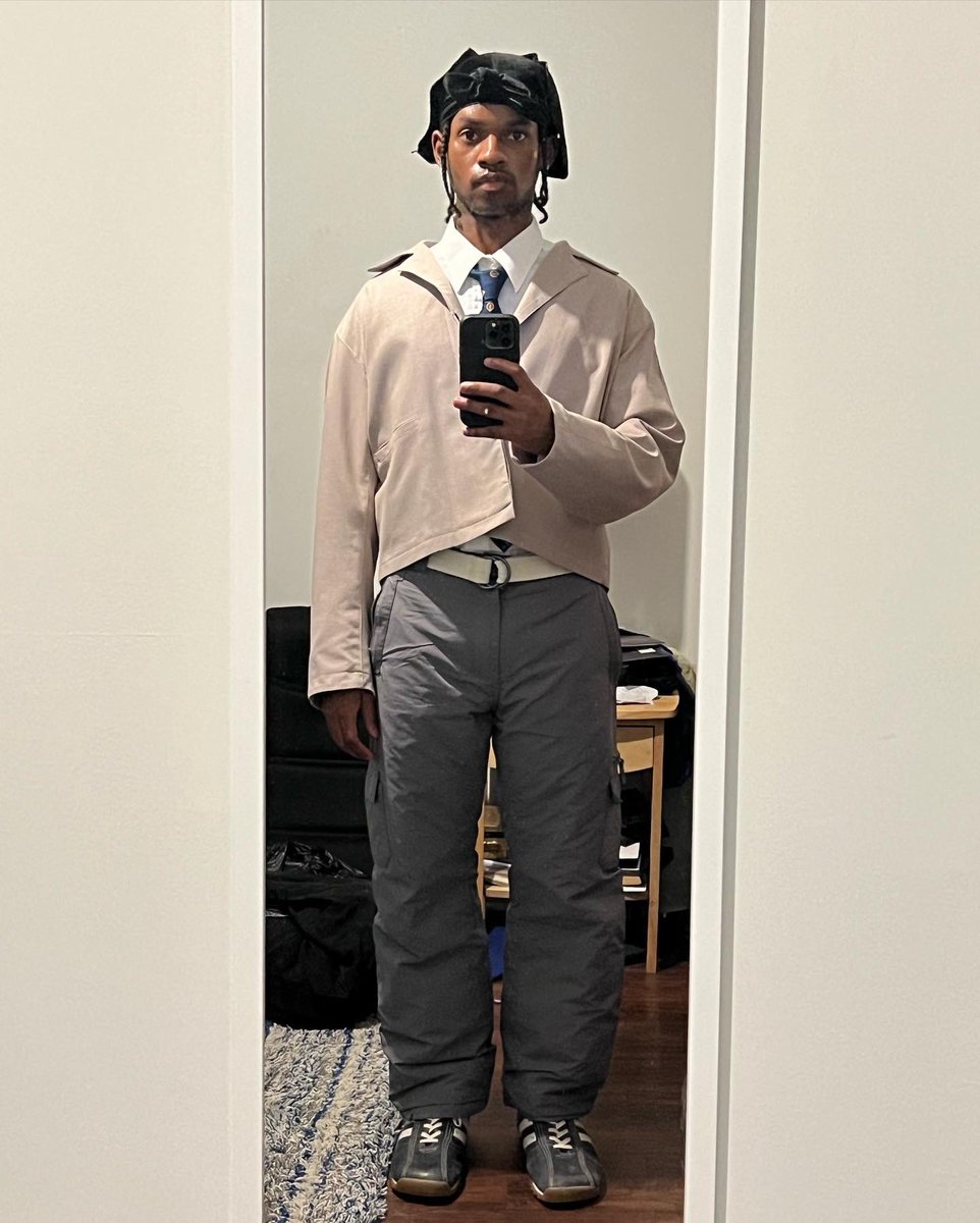 #FashionFriday 🧎🏾‍♂️🧎🏾‍♂️
