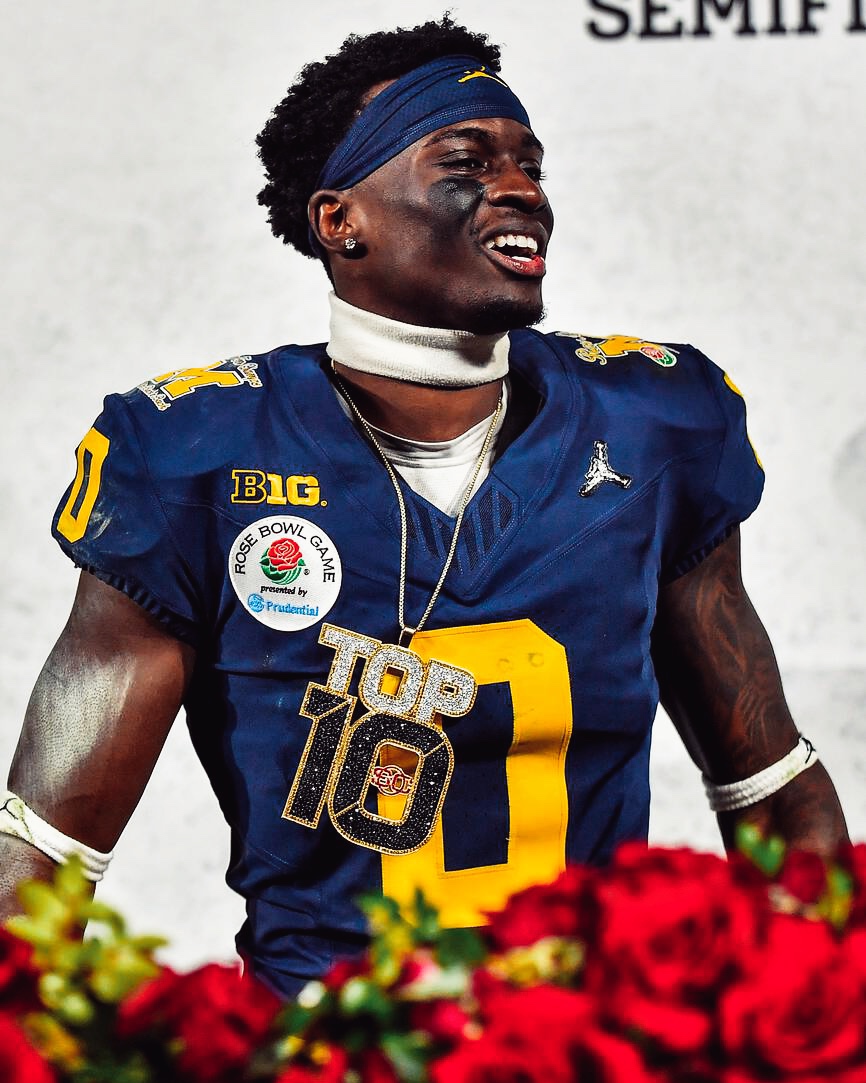 PFF_College's tweet photo. Michigan DB Mike Sainristil this season:
〽️ 11 QB Pressures
〽️ 5 INTs | 6 PBUs
〽️ 66.6 Passer Rating Allowed
〽️ 85.0 Coverage Grade https://t.co/SPKcBfiLLI