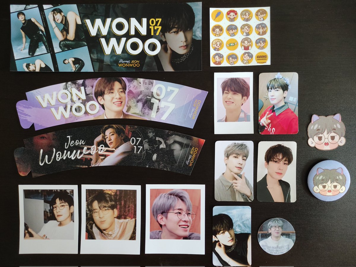 yupsheskitten's tweet photo. Hello!
Opening limited printing commissions for follow tour !!
I can send you the prices via dm !!
I print photocards, stickers, banners, strips, faux pola, button pins, cupsleeves, postcard ++
HELP RT !!
See samples here: #KITTENSBOXDELIVERED https://t.co/ffEyFKyuem