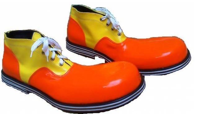 ghitis's tweet photo. ¿Los nuevos Ferragamo del presidente? https://t.co/KpOIB9mYNt