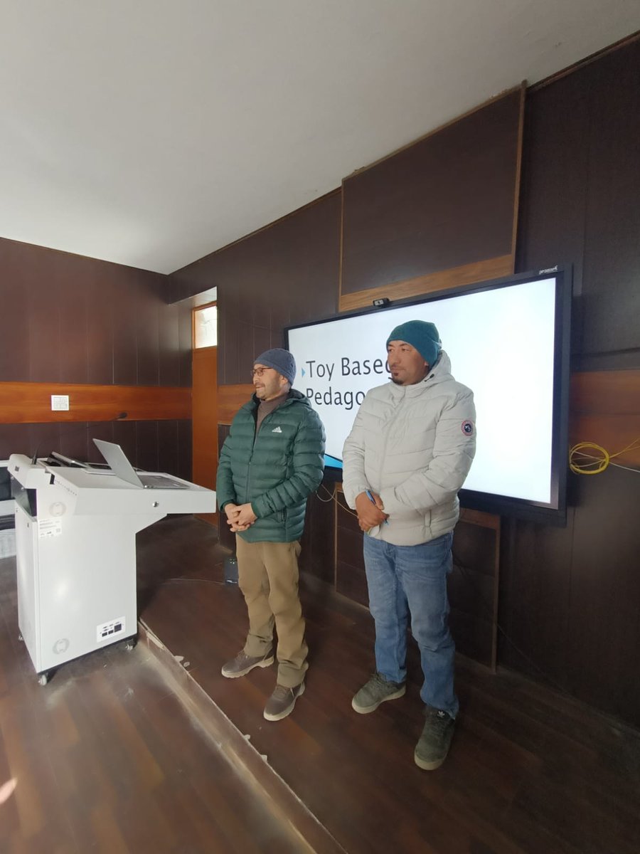 DietKargil's tweet photo. 3rd phase of winter training program commenced @DietKargil on 5th January 2024. Around 40 teachers from #Chiktanzone registered for a 5-day session. Aimed to orient teachers in #Fondationallearning Pedagogy. @DIPR_Kargil @DIPR_Leh @dc_Kgl @dse_ladakh @prasarbharti @LAHDC_Kgl https://t.co/Gonk4OUAXd