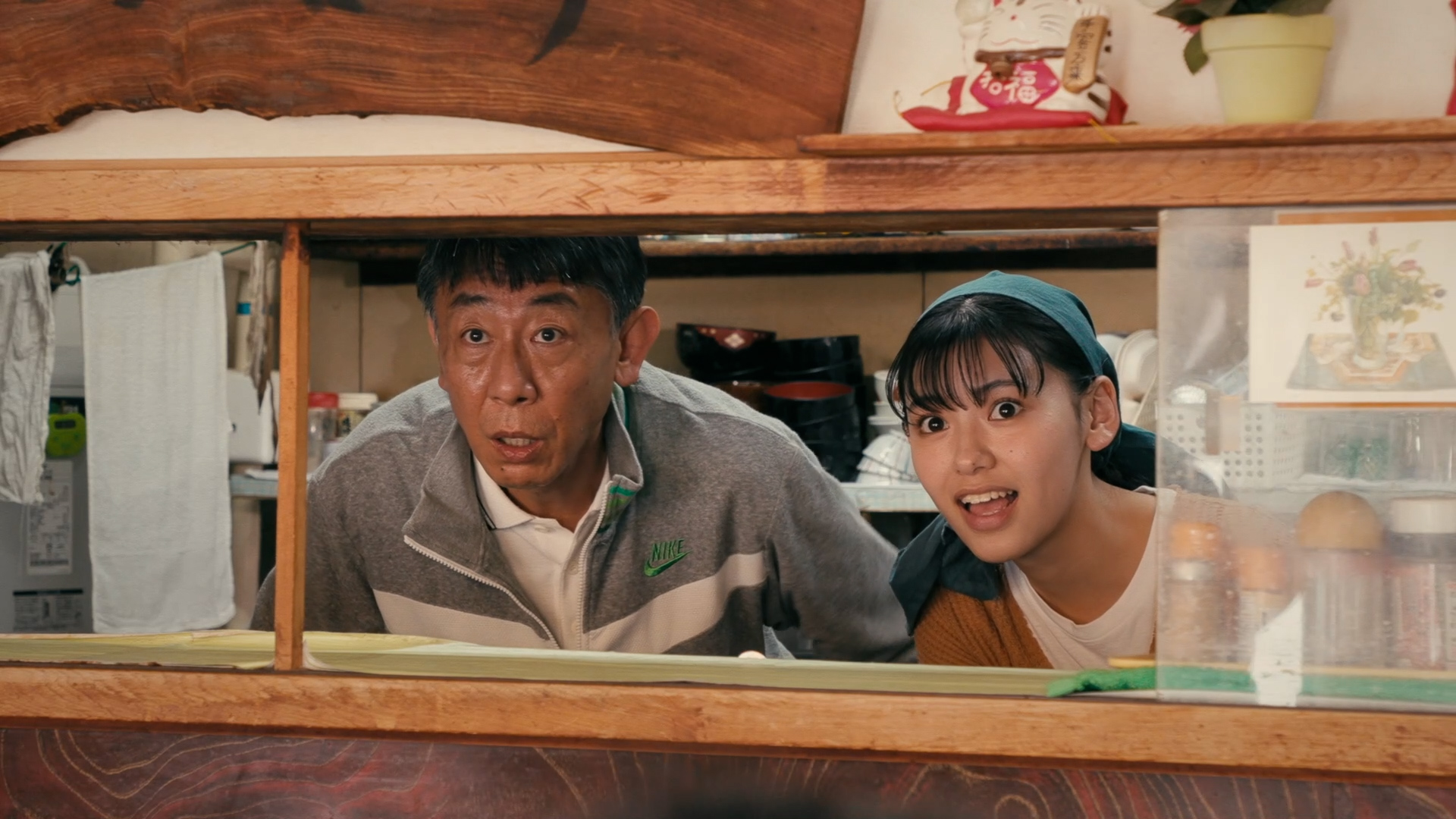 井桁弘恵　直筆サイン入り　オリジナル釜石ラーメンどんぶり　釜石ラーメン物語 815YkTLoW9L.jpg