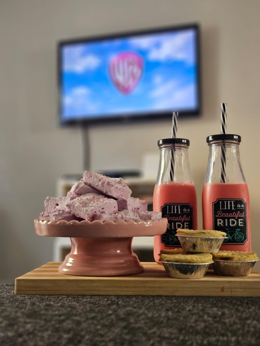 rya5n's tweet photo. First 🎬 rental from Box Office by @DStv. Celebrating the hype of the biggest film of last year @warnerbros Barbie, complete with @Woolworths Make Your Own Marshmellows 😁🧁🧋🍨 https://t.co/AiqBbQ07yw