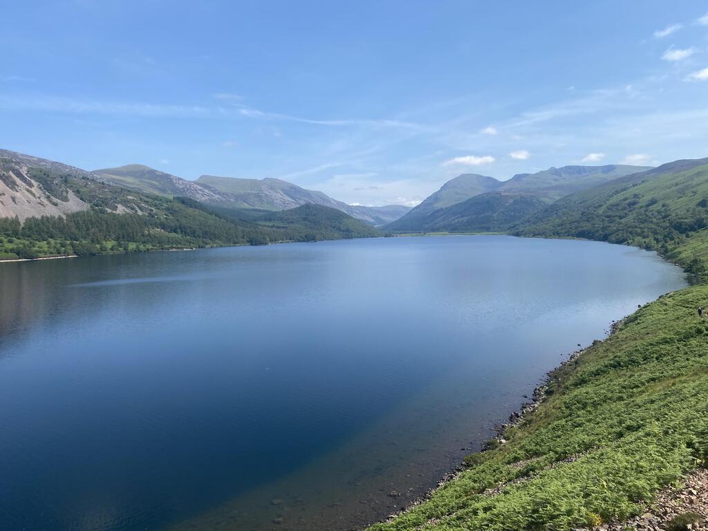 Enjoy #OurEarthPorn!
(Steal This Hashtag for your own and join the community of Nature Addicts! )

A very tranquil Ennerdale Water, English Lake District, UK [OC] [4032x3024] 
Photo Credit: Westlakeswanderer 
.