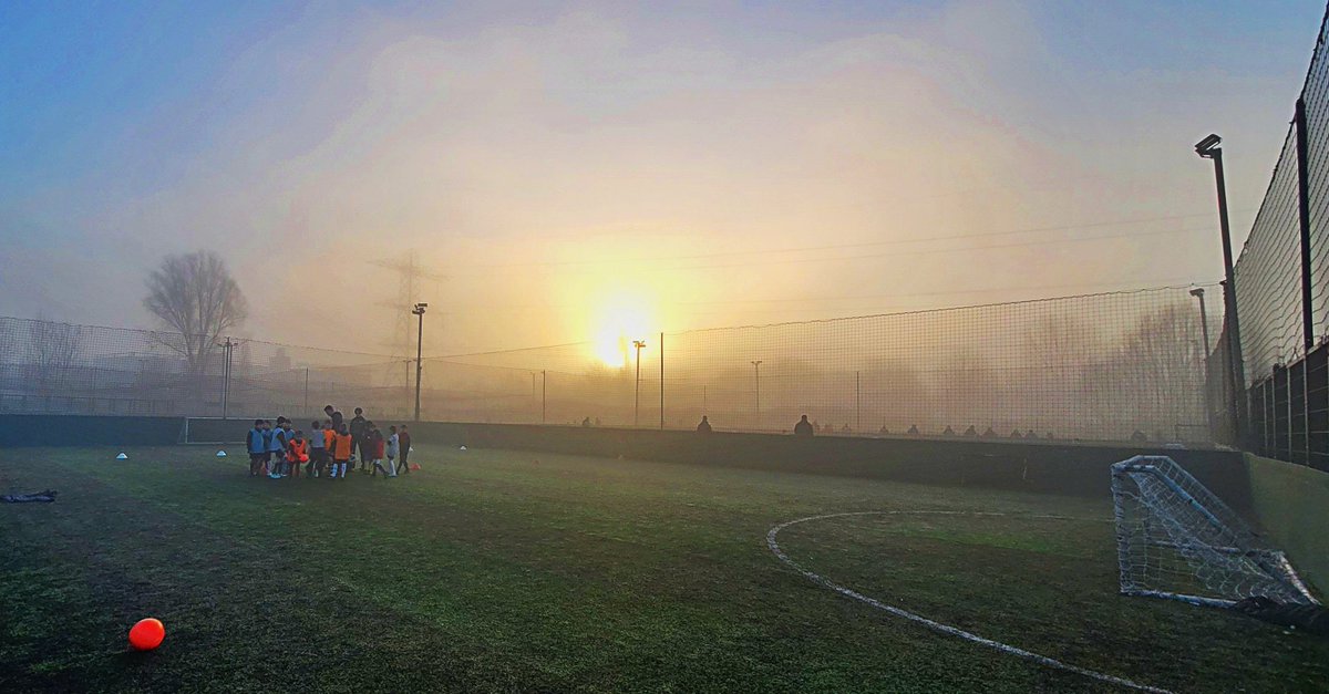 A beautiful misty morning for the first training session of the year 😁 #gmf @gmfcoaching #photo #foorball #saturdayfootball #skillz #powerleague #fourheatons #theheatons #training #Pixlr