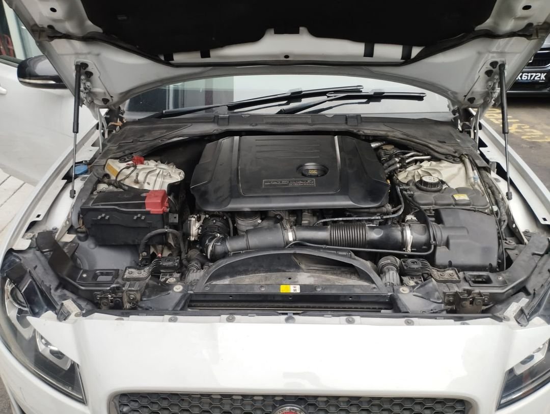 Jaguar XF 2.0 Diesel Engine available for sale at #PropelAutoParts 

Ping us and grab the engine spares for your car🤓🚙

#Jaguar #2Ldiesel #DieselEngine #1999cc #SgCar #Runnincondition #PremiumQuality #TrustedSupplier #SingaporeSpares #PropelAuto #Engine #JaguarParts #Ping #Grab