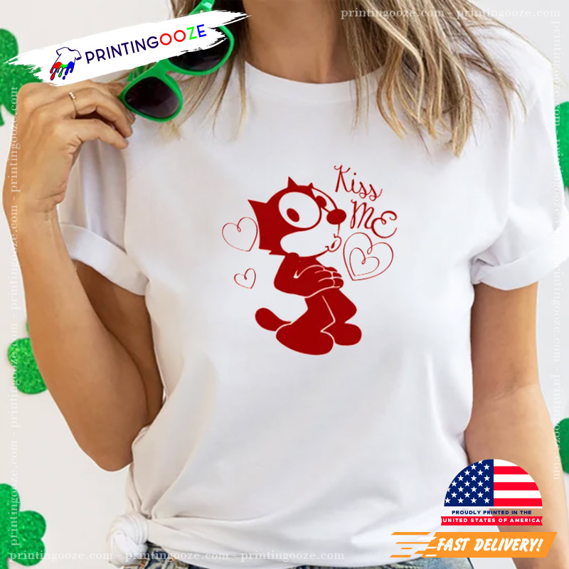 PrintingOozeUtd's tweet photo. FELIX Kiss Me VALENTINE T-Shirt
Limited run – don’t miss out!
Order here: https://t.co/qYlxQMzDRS

#PrintingOoze #cartoon
#felixthecat #chapter #felix #catsofinstagram #cats #mickeymouse #cat #cuphead 

👉Printing Ooze's Trending Shirts: https://t.co/rPOujNm83u https://t.co/U8sL2GcoPK