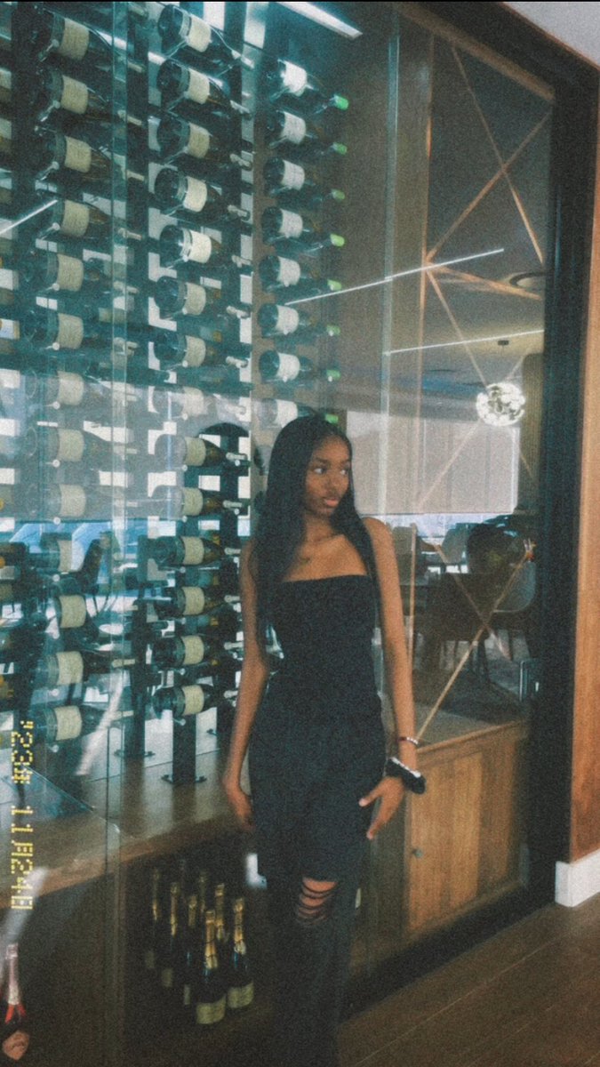peoom1's tweet photo. Blessed to add another year💘happy birthday to me https://t.co/3YeiMsn2l6