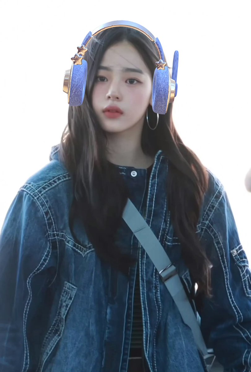 minjibearlufer's tweet photo. #WeLoveYouMinji 
#곰아지_민지에게 
#ADORPROTECTMINJI 
My dear babe bear minji🧸, I hope you are not upset,our minji is the best and smartest bear in the world.Minji always gives us support and love,we will always love you and protect you，too.LUVU MINJI🫶🏻 https://t.co/SWrqQrI3Ar